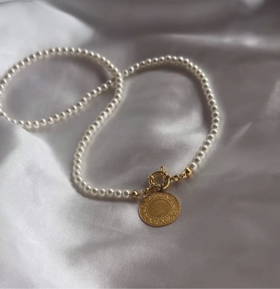 Collier pour pièce d'or