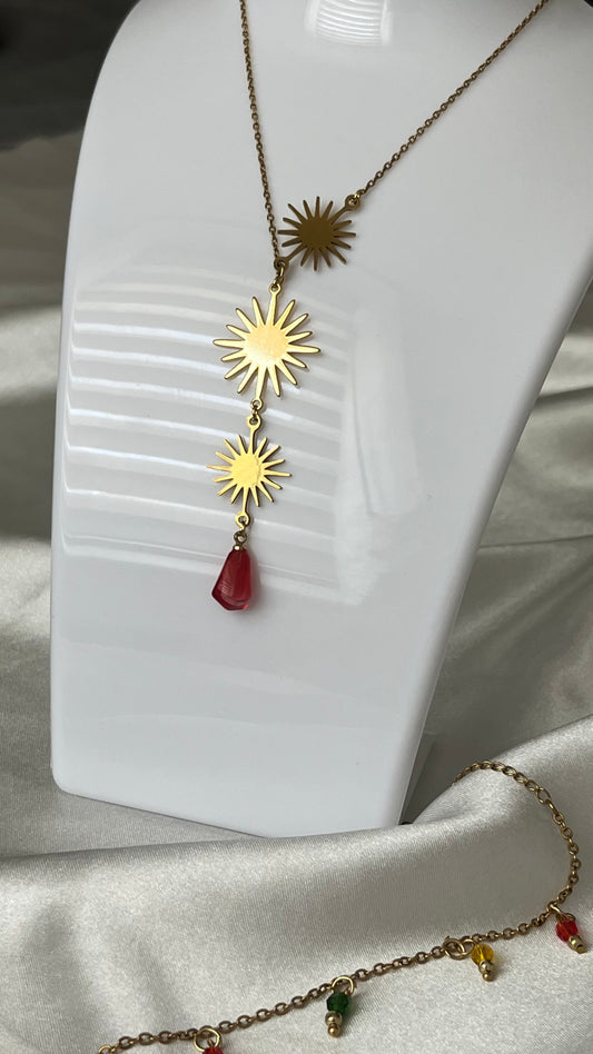 Collier Hinar